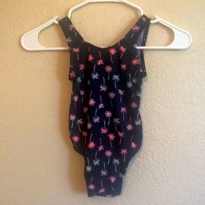 Girls 5t old navy palm print swimsuit